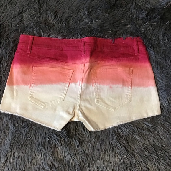 NWOT TinselTown Ladies Pink Ombré Shorts Sz 9 - Picture 2 of 5